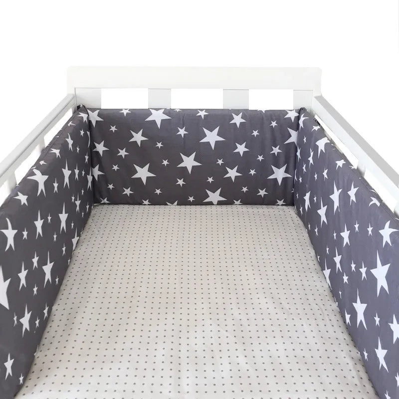 Tour de lit bébé