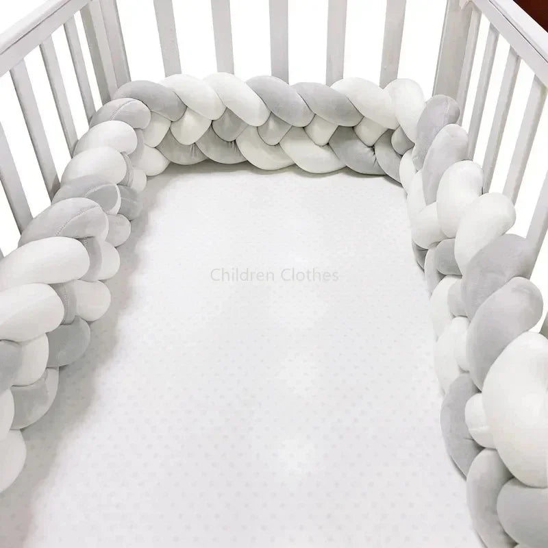 tour de lit bébé tressé