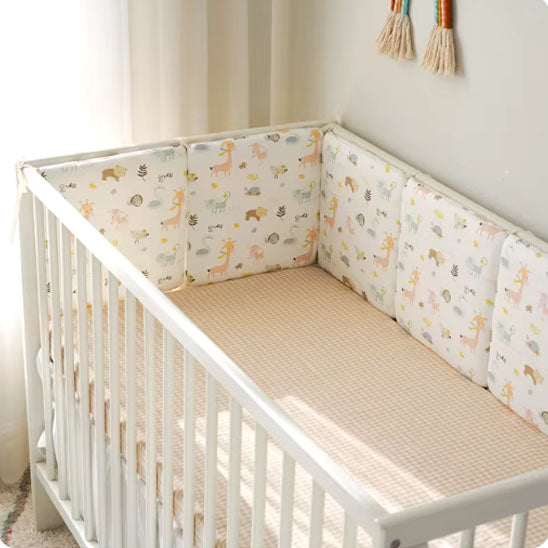 Tour de lit bébé